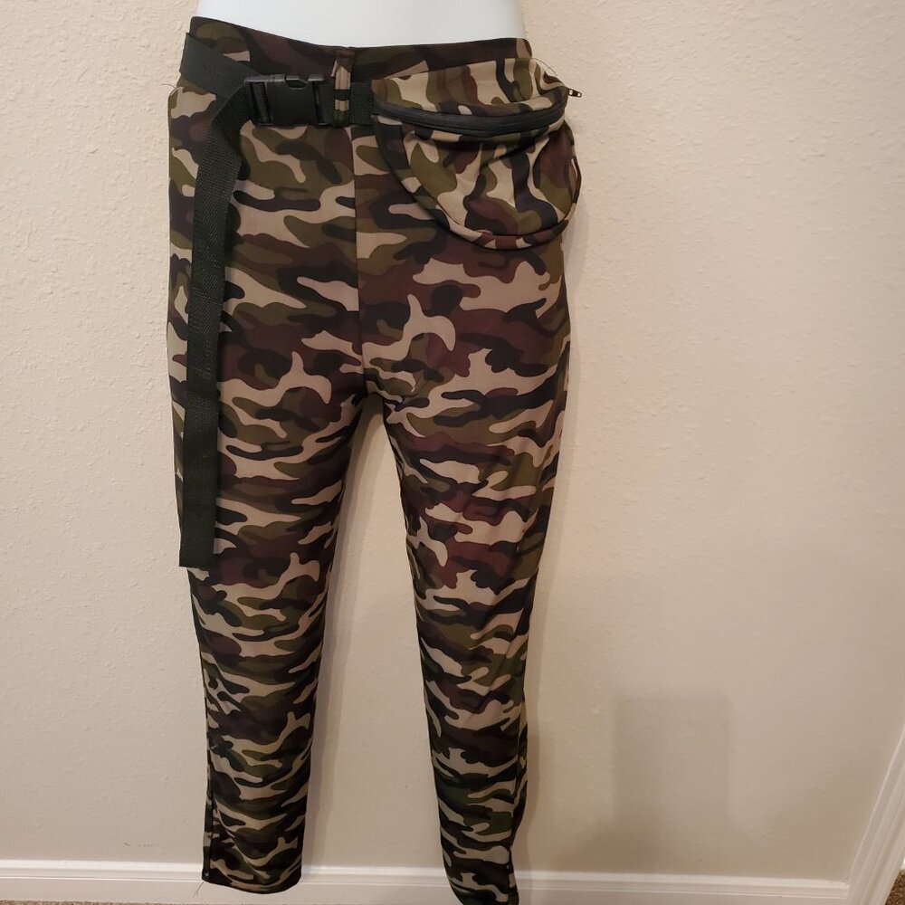 NWT Jt Mrino Women's Camouflage Cargo Leggings, Size S/M. - Picture 5 of 15